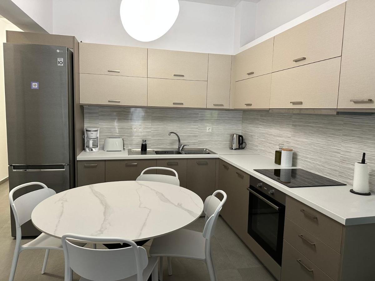 Apartment Centre *